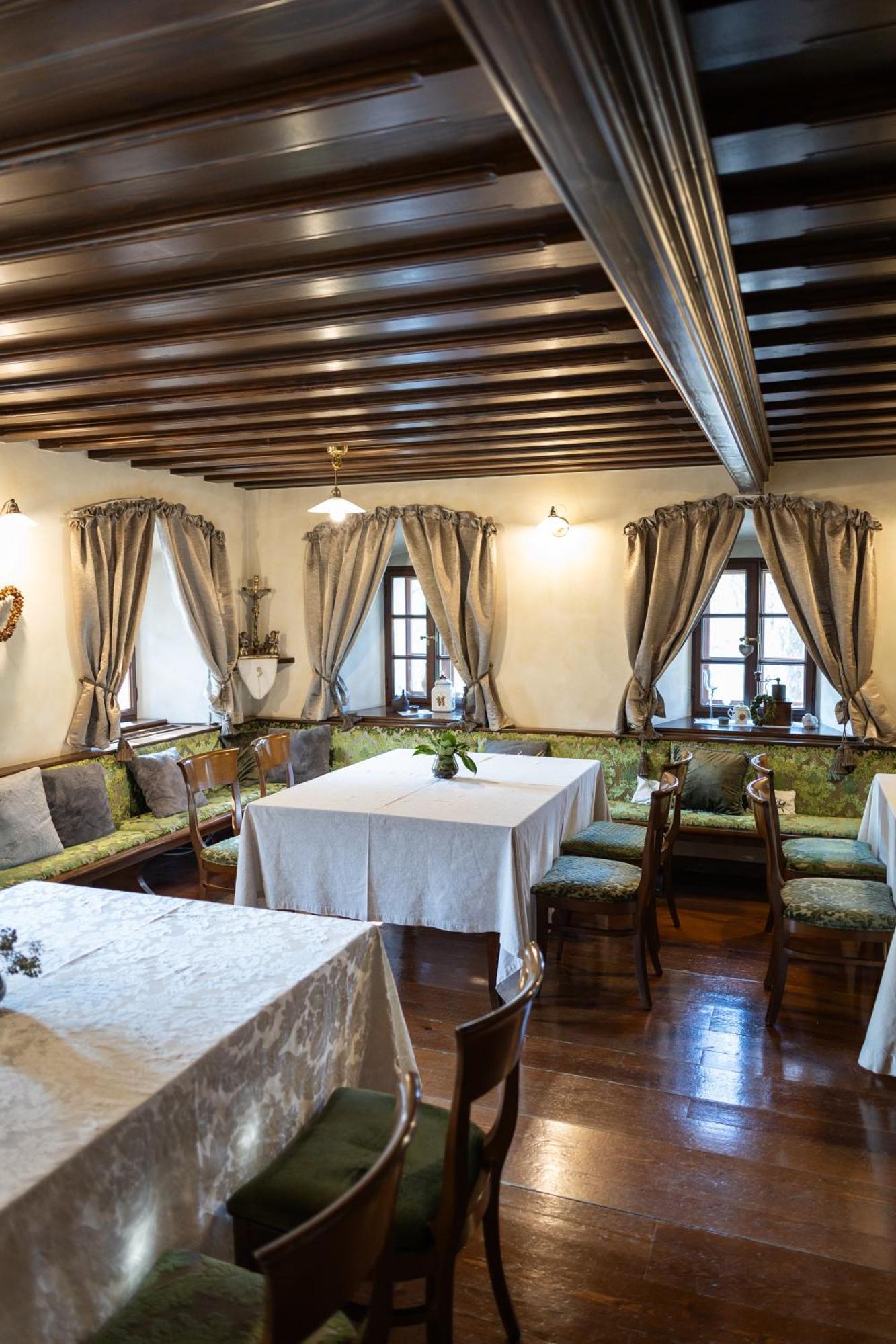 Kendov Dvorec Hotel 5*