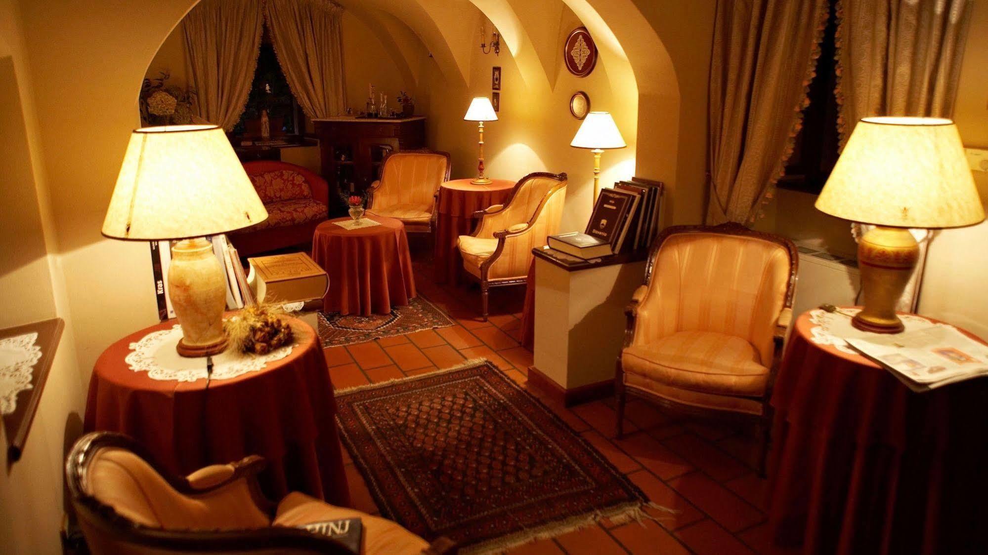 Hotel Kendov Dvorec